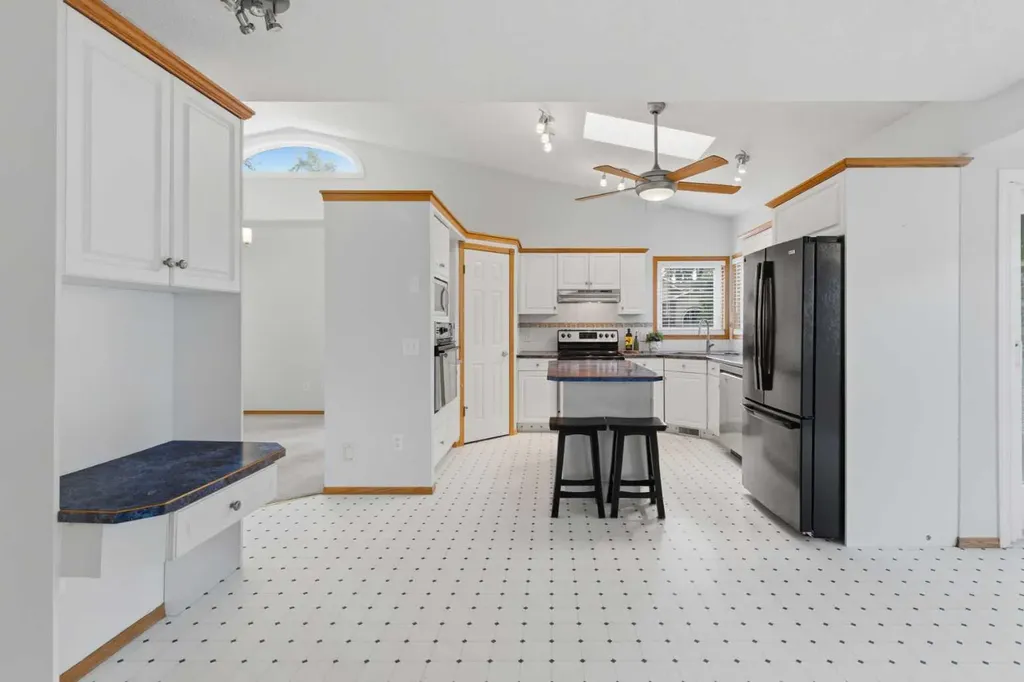 58 Mountain Park Drive SE Calgary AB T2Z 1P4