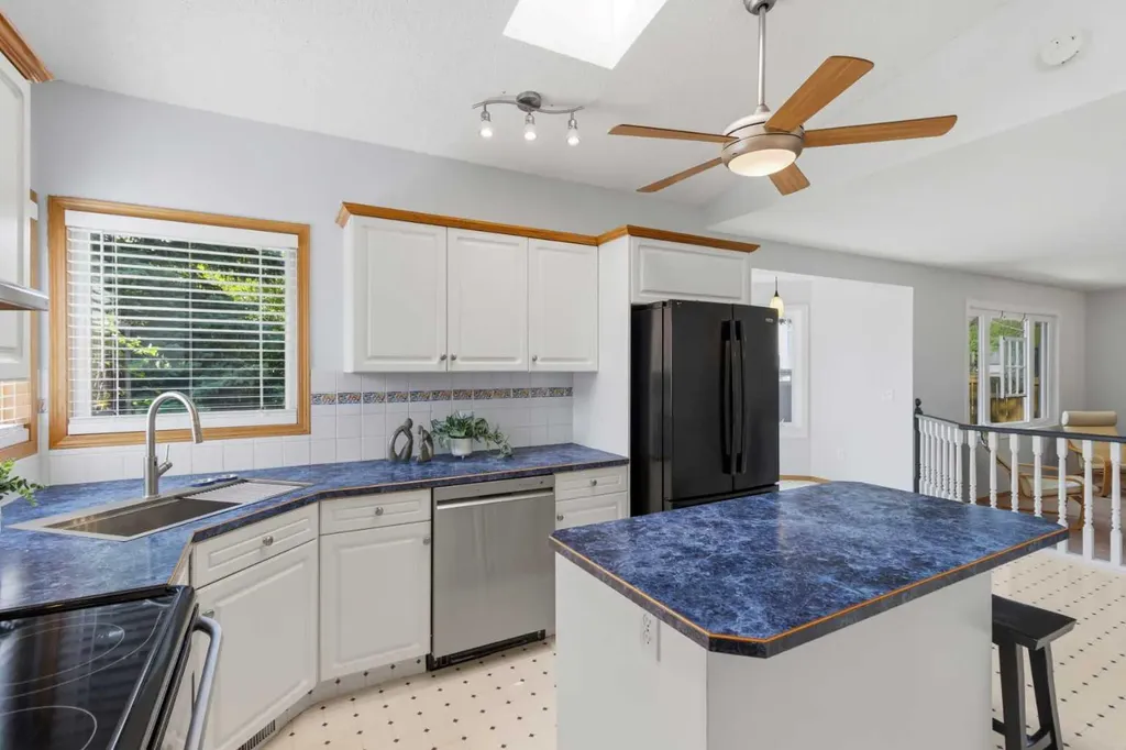 58 Mountain Park Drive SE Calgary AB T2Z 1P4