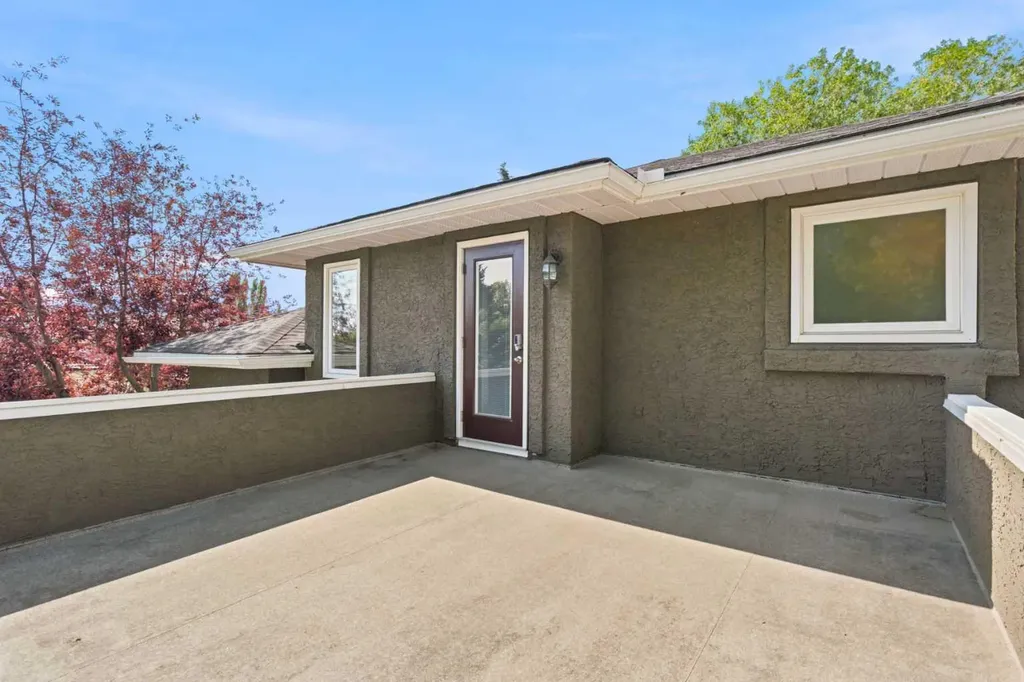 58 Mountain Park Drive SE Calgary AB T2Z 1P4