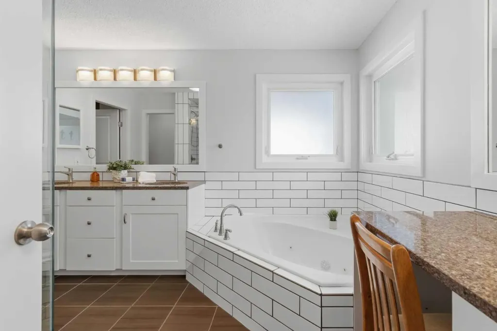 58 Mountain Park Drive SE Calgary AB T2Z 1P4