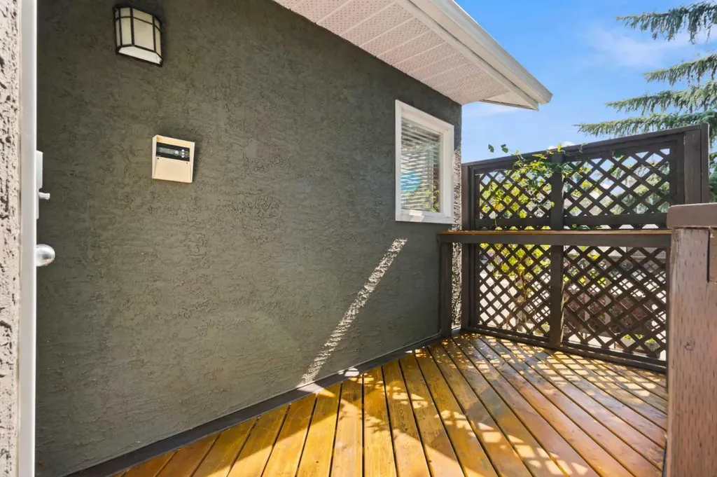 58 Mountain Park Drive SE Calgary AB T2Z 1P4