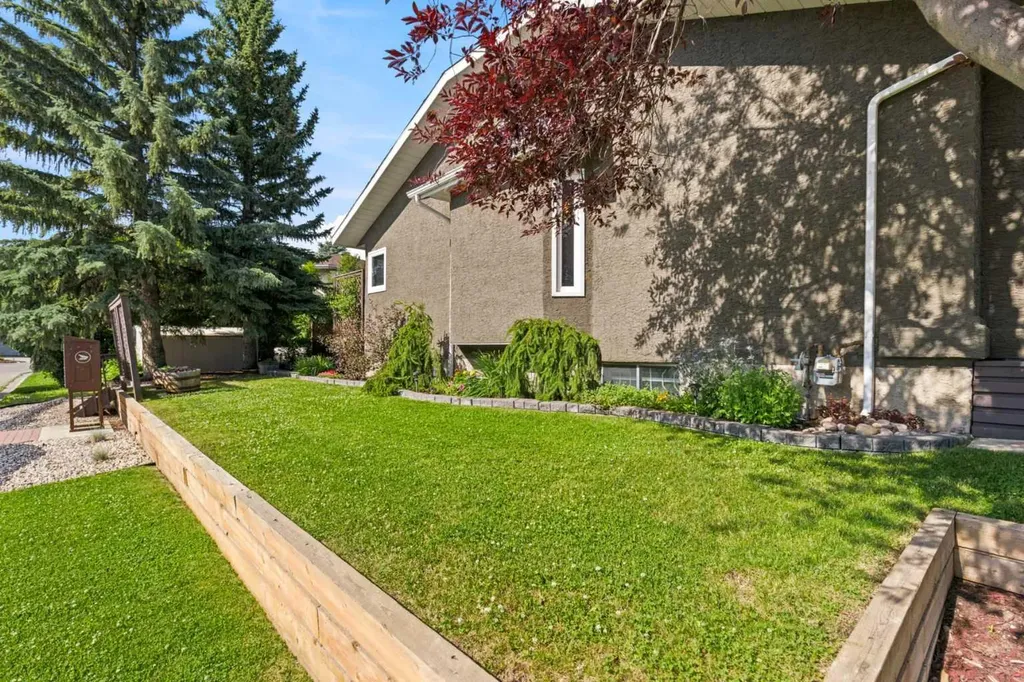 58 Mountain Park Drive SE Calgary AB T2Z 1P4
