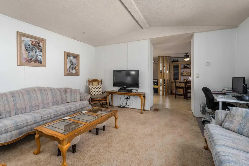 101 Burroughs Place NE Calgary AB T1Y 6K5