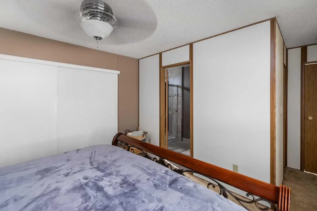 101 Burroughs Place NE Calgary AB T1Y 6K5