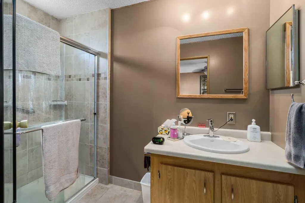 101 Burroughs Place NE Calgary AB T1Y 6K5