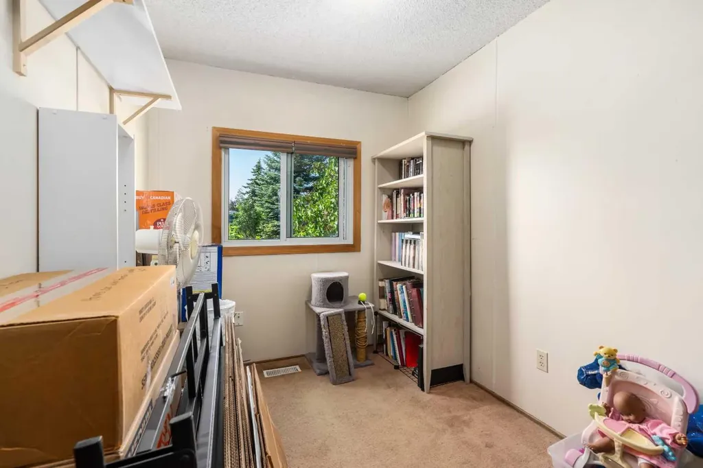 101 Burroughs Place NE Calgary AB T1Y 6K5