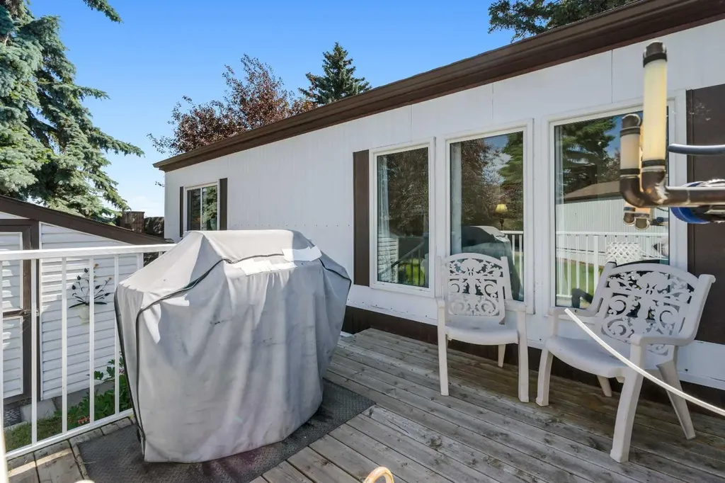101 Burroughs Place NE Calgary AB T1Y 6K5