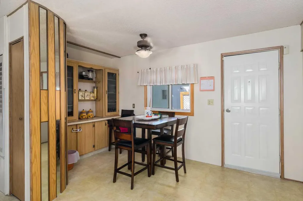 101 Burroughs Place NE Calgary AB T1Y 6K5