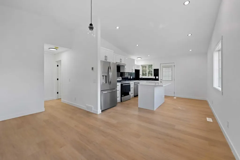 434 Harvest Grove Place NE Calgary AB T3K 4T8