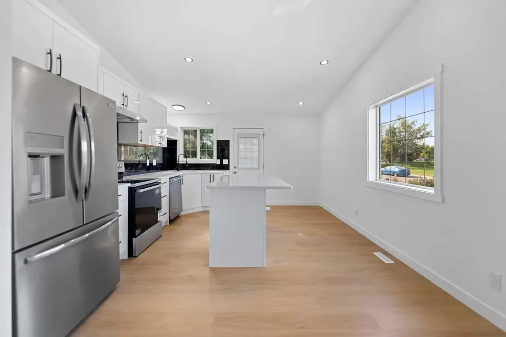 434 Harvest Grove Place NE Calgary AB T3K 4T8