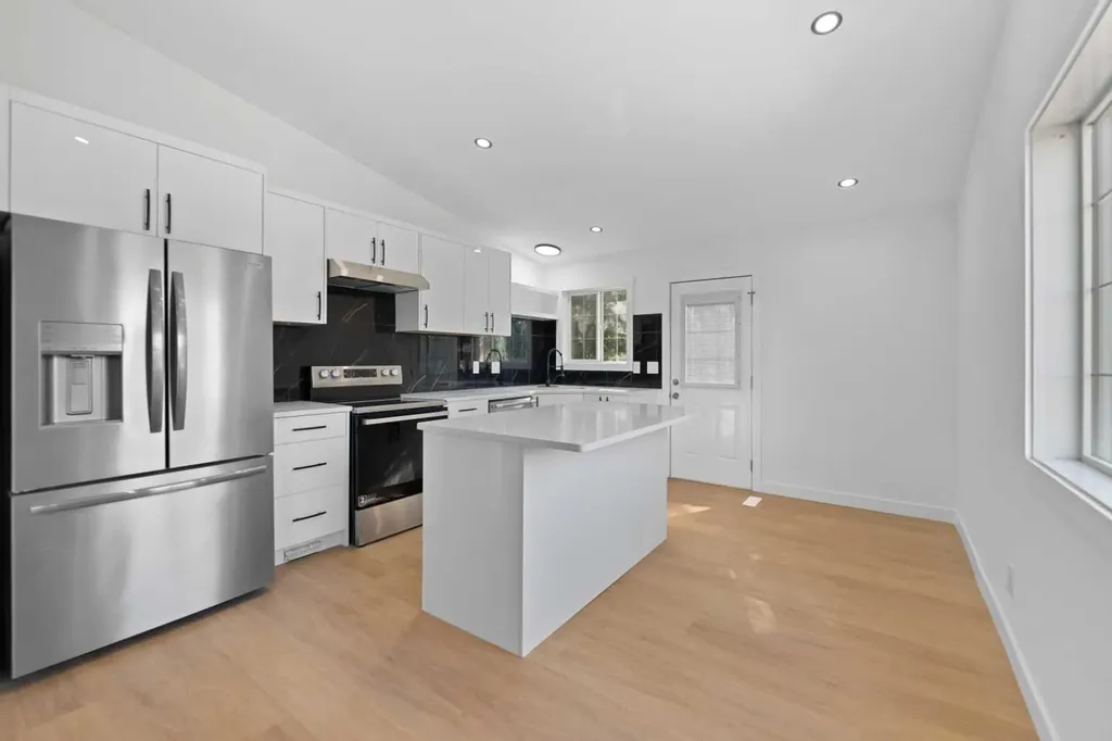 434 Harvest Grove Place NE Calgary AB T3K 4T8