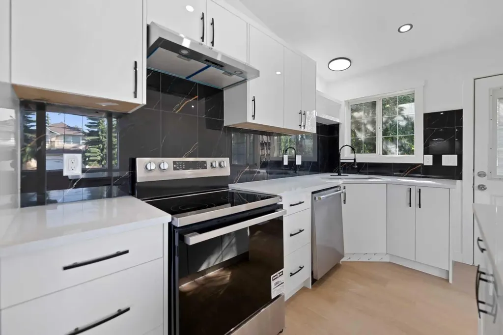 434 Harvest Grove Place NE Calgary AB T3K 4T8