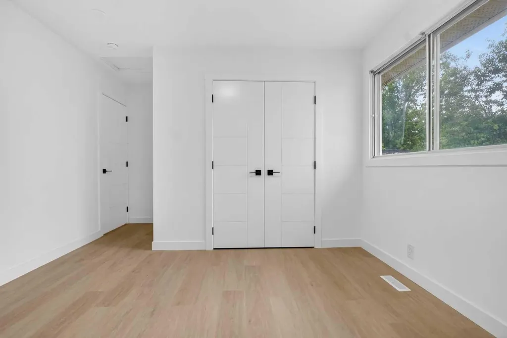 304 Beddington Circle NE Calgary AB T3K 1K7