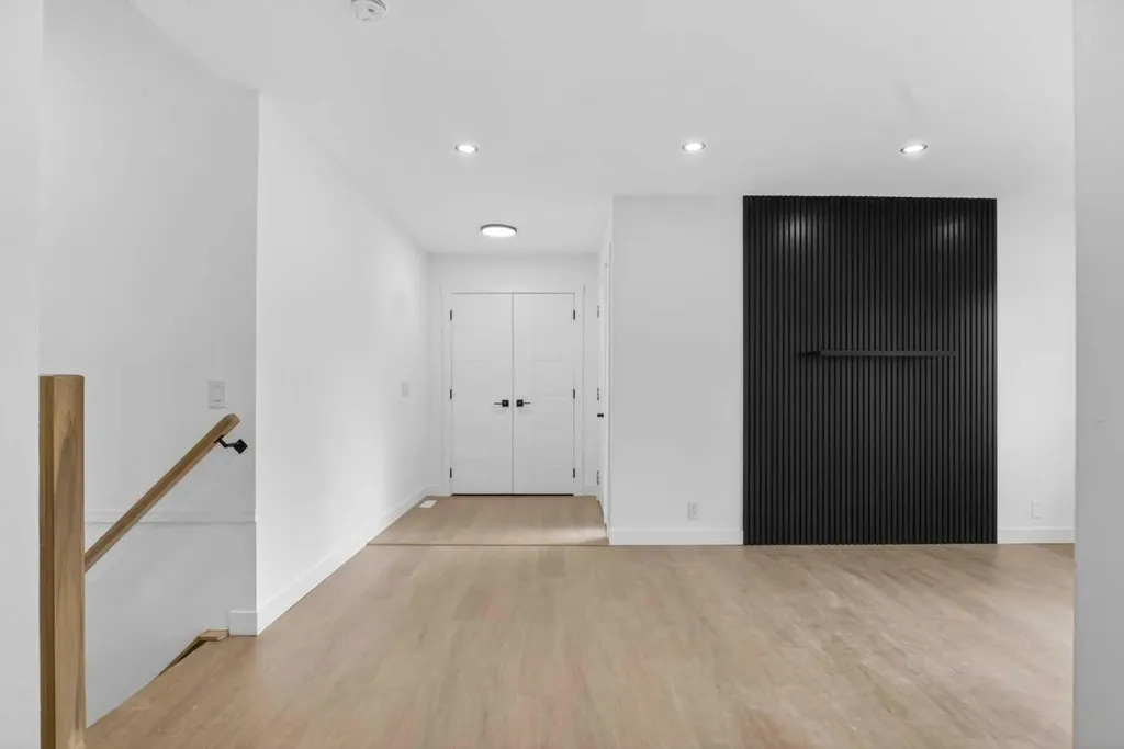 304 Beddington Circle NE Calgary AB T3K 1K7