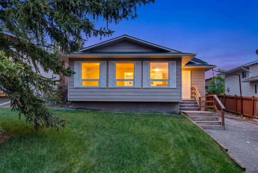 304 Beddington Circle NE Calgary AB T3K 1K7