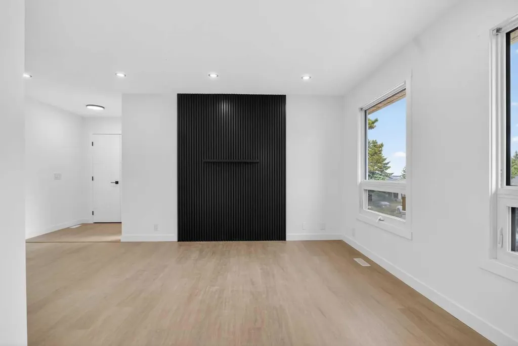 304 Beddington Circle NE Calgary AB T3K 1K7