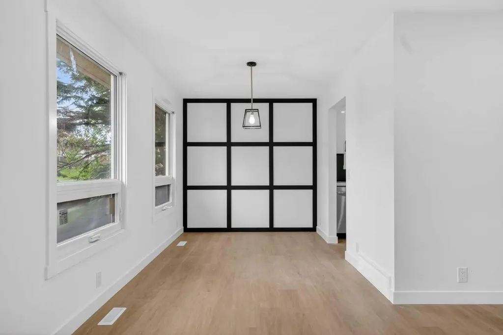 304 Beddington Circle NE Calgary AB T3K 1K7