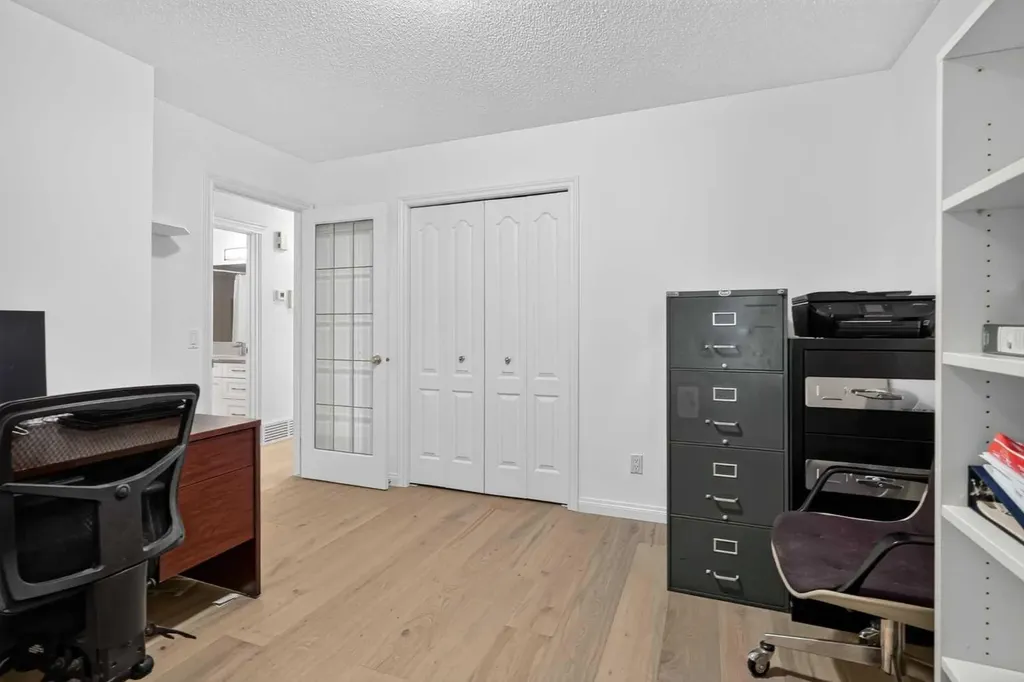 72 Sierra Morena Green SW Calgary AB T3H 3E5