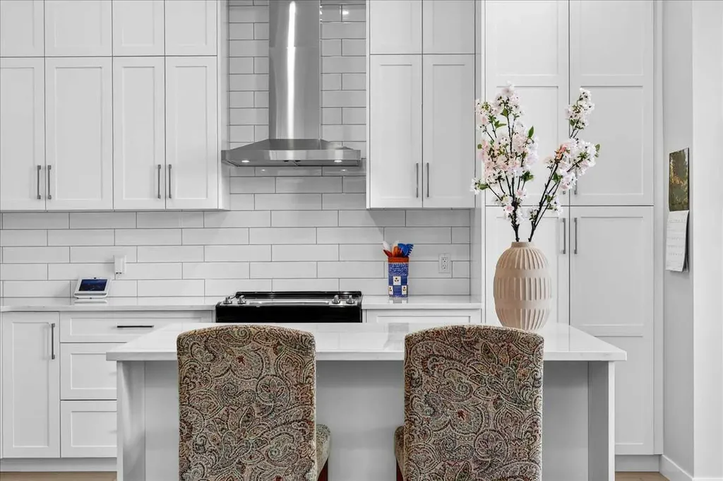 1066 Creekside Boulevard SW Calgary AB T2X 5K6