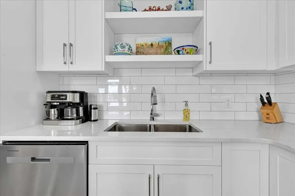 1066 Creekside Boulevard SW Calgary AB T2X 5K6