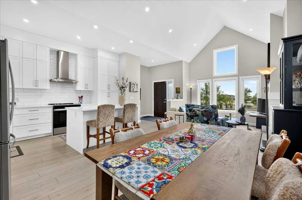 1066 Creekside Boulevard SW Calgary AB T2X 5K6