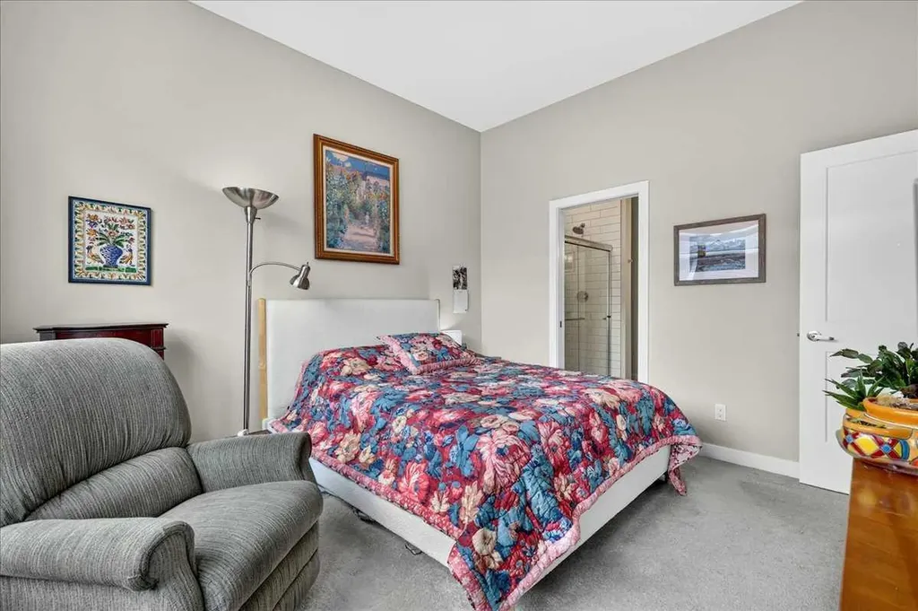 1066 Creekside Boulevard SW Calgary AB T2X 5K6