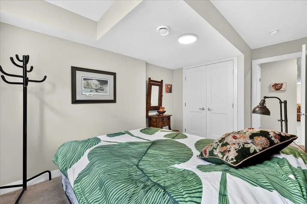 1066 Creekside Boulevard SW Calgary AB T2X 5K6