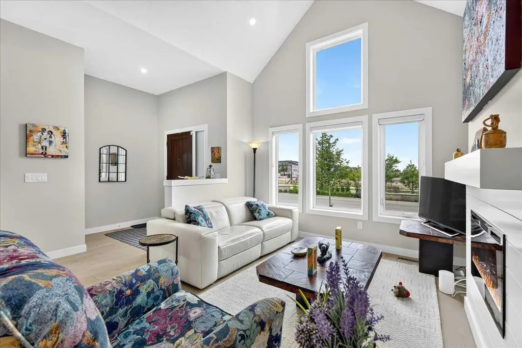 1066 Creekside Boulevard SW Calgary AB T2X 5K6