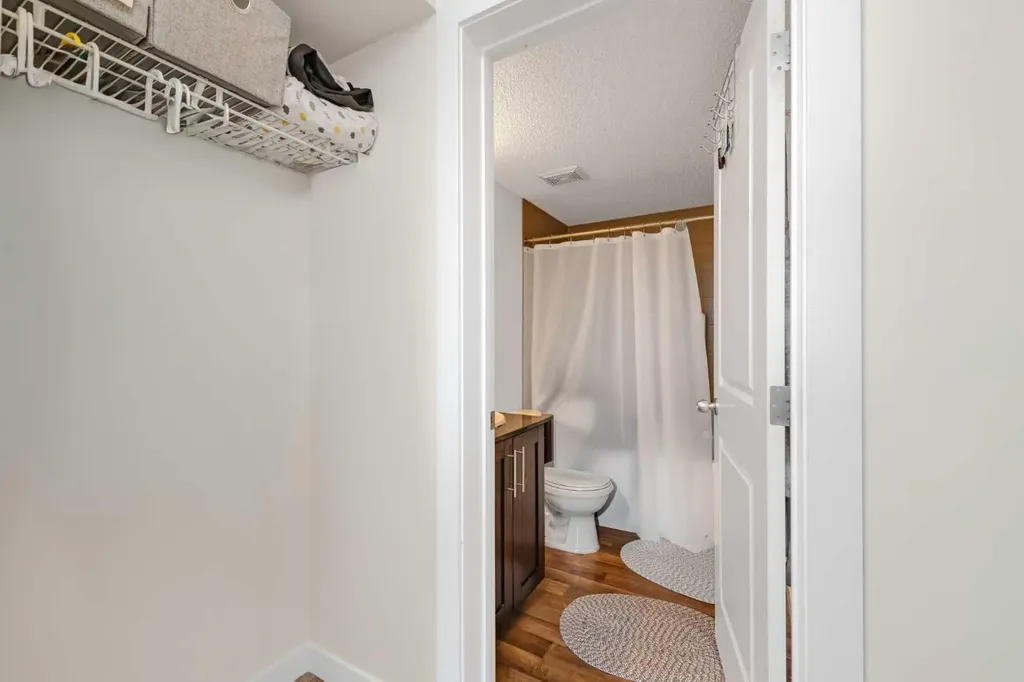 195 Kincora Glen Road NW Calgary AB T3R 0S3