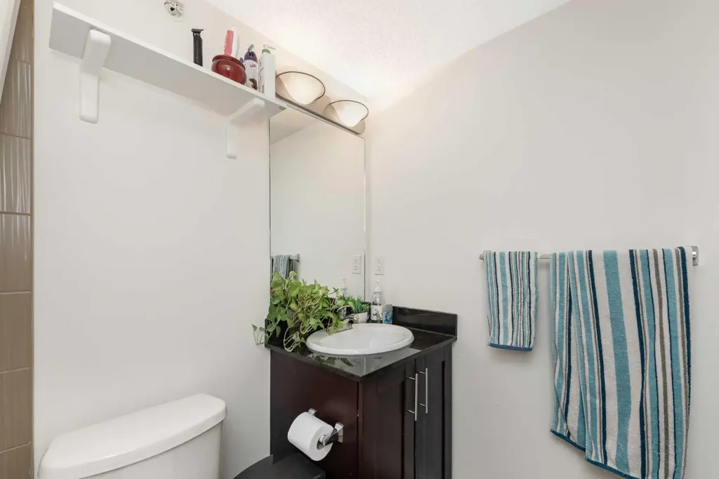 195 Kincora Glen Road NW Calgary AB T3R 0S3