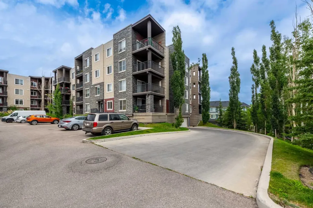 195 Kincora Glen Road NW Calgary AB T3R 0S3