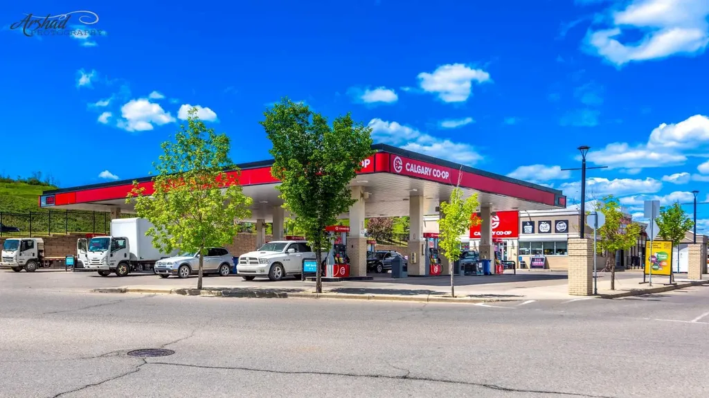 195 Kincora Glen Road NW Calgary AB T3R 0S3