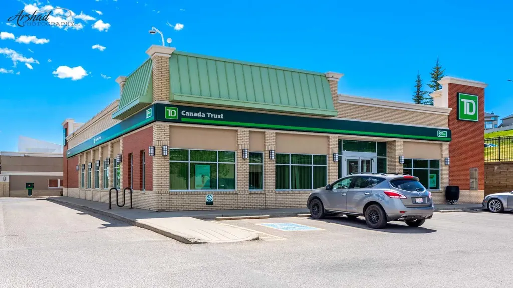 195 Kincora Glen Road NW Calgary AB T3R 0S3
