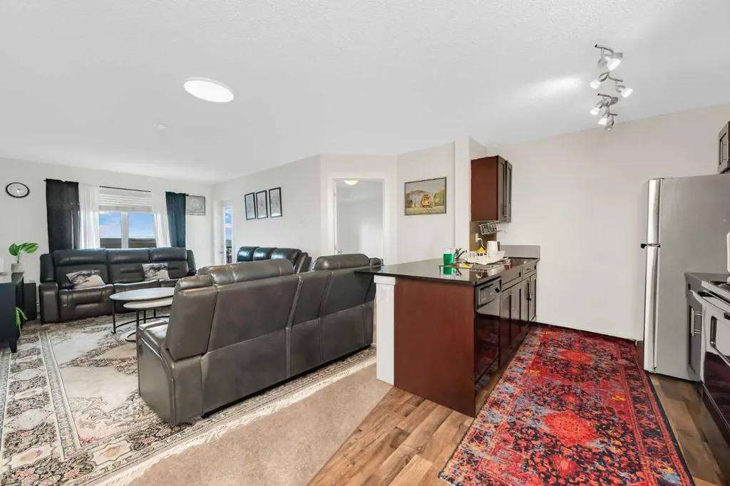 195 Kincora Glen Road NW Calgary AB T3R 0S3
