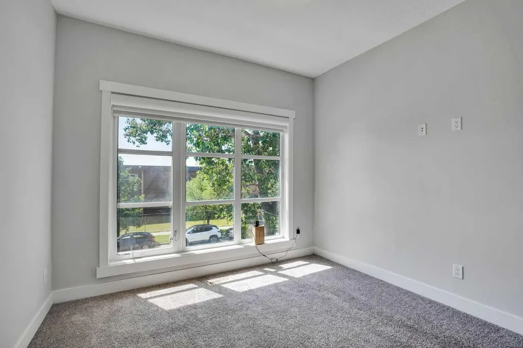 1018 20 Avenue SE Calgary AB T2G 1M6