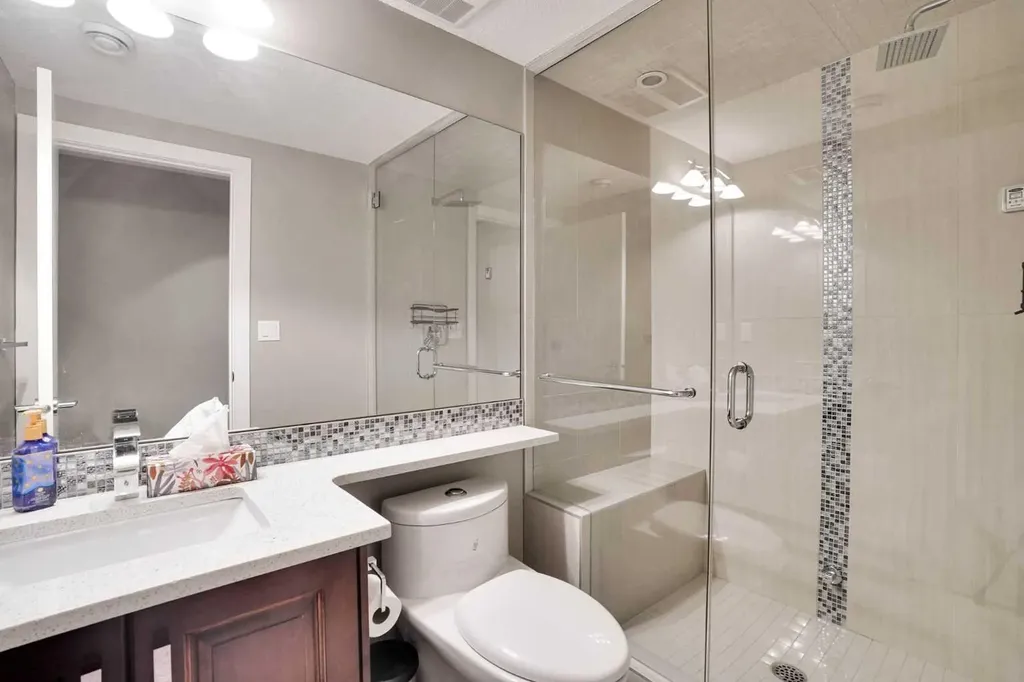 1018 20 Avenue SE Calgary AB T2G 1M6
