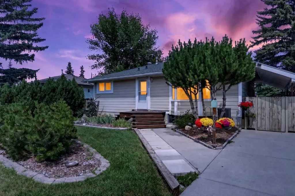 8008 36 Avenue NW Calgary AB T3B 1W3