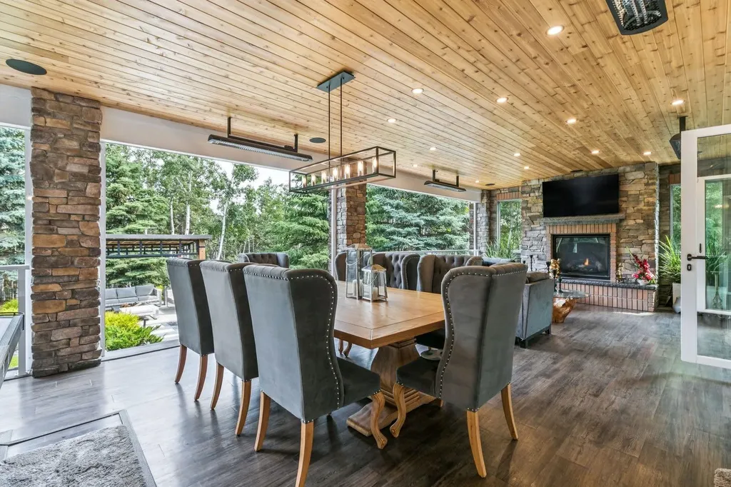 14 Pinehurst Drive Heritage Pointe AB T1S 4J3