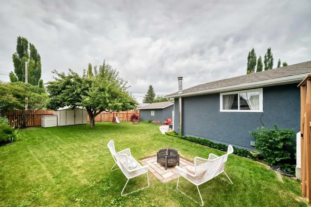 8632 Atlas Drive SE Calgary AB T2H 1R3