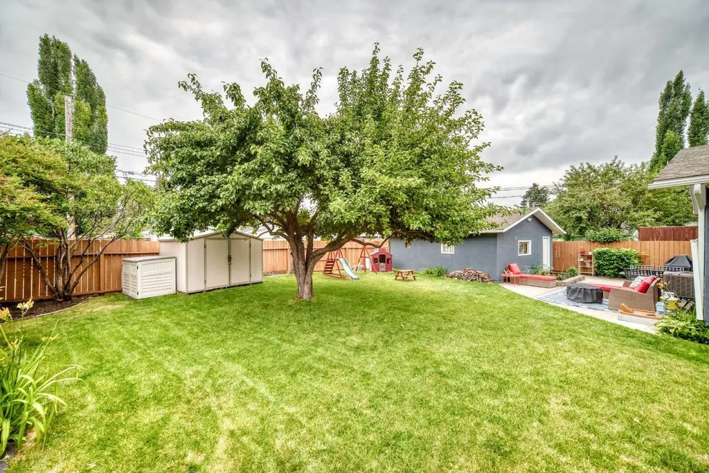 8632 Atlas Drive SE Calgary AB T2H 1R3