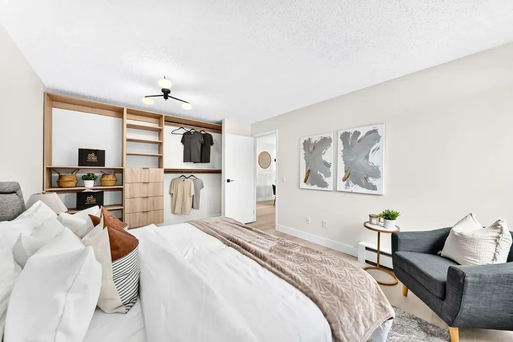 80 Glamis Drive SW Calgary AB T3A6T7