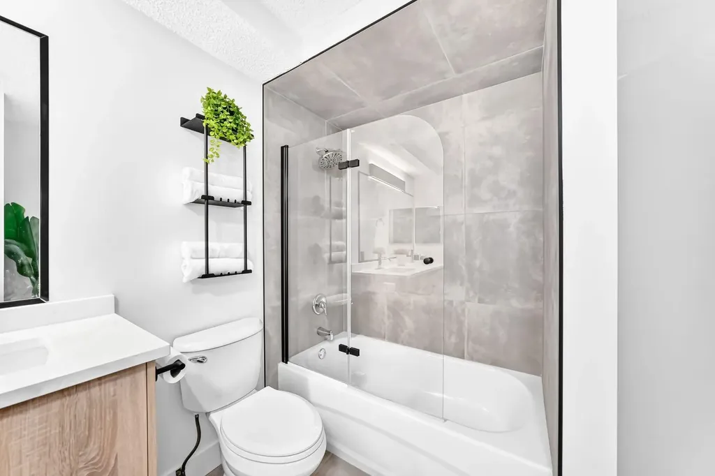 80 Glamis Drive SW Calgary AB T3A6T7