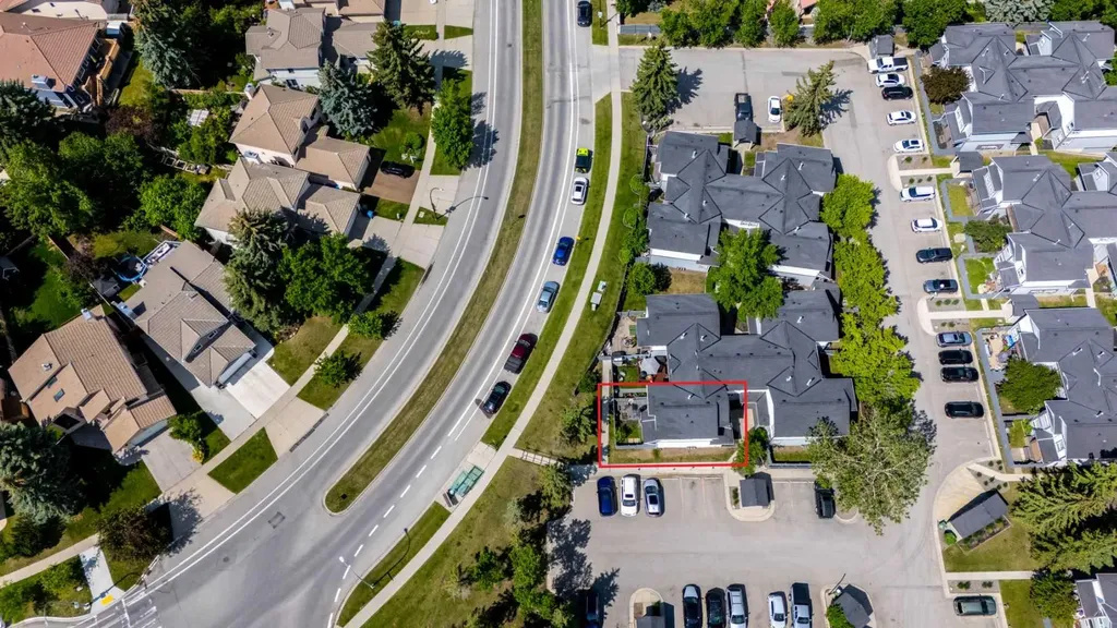 503 Signal Hill Green SW Calgary AB T3H 2Y4