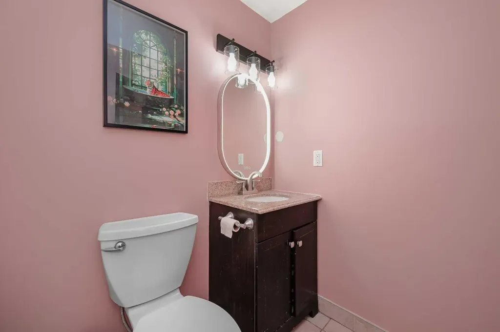 503 Signal Hill Green SW Calgary AB T3H 2Y4