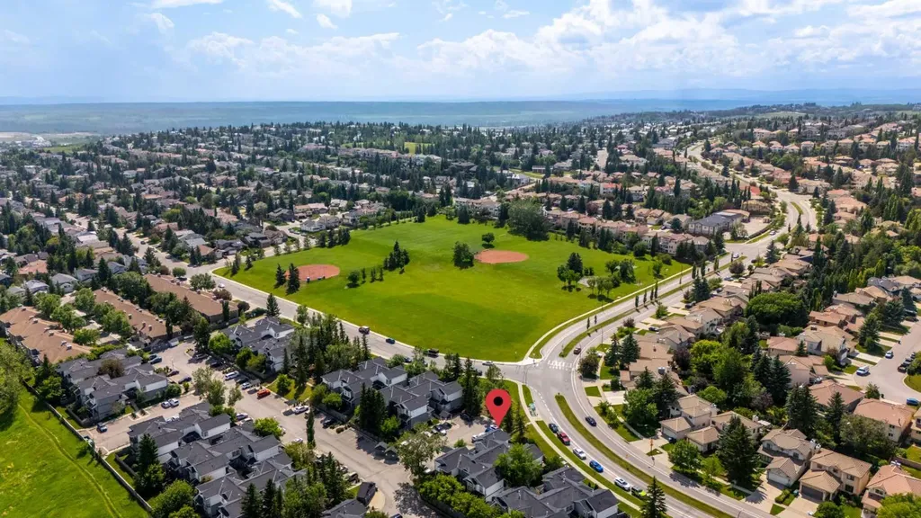 503 Signal Hill Green SW Calgary AB T3H 2Y4