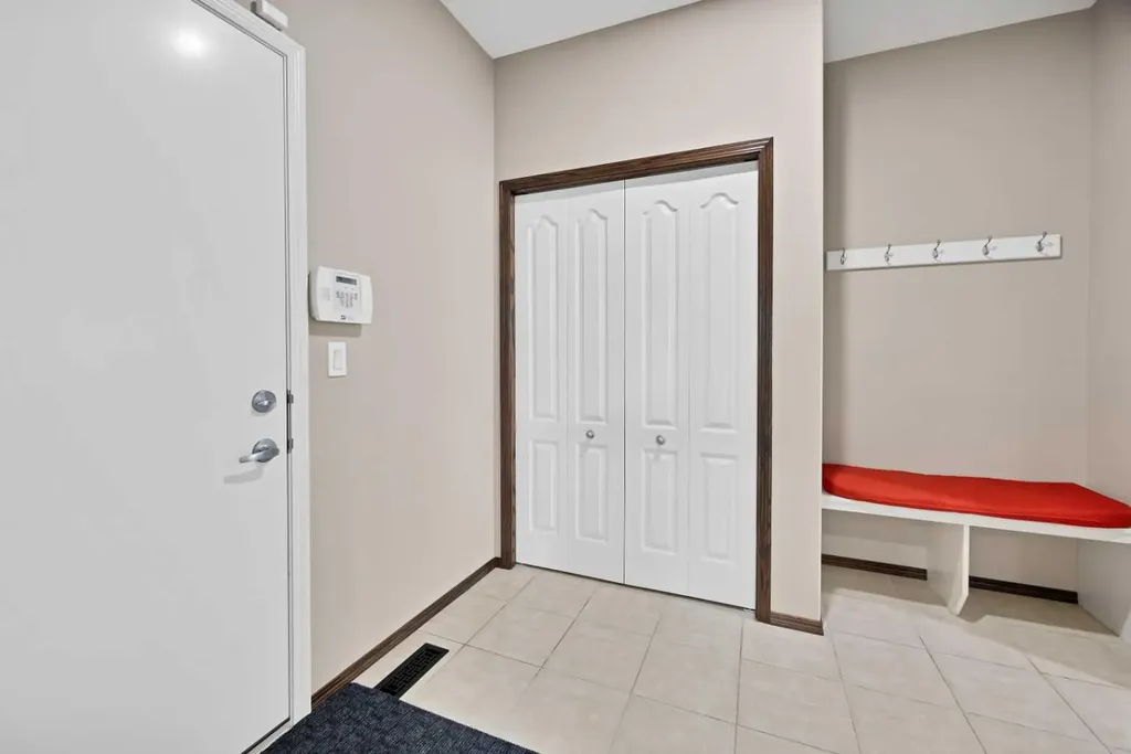 799 New Brighton Drive SE Calgary AB T2Z1A1