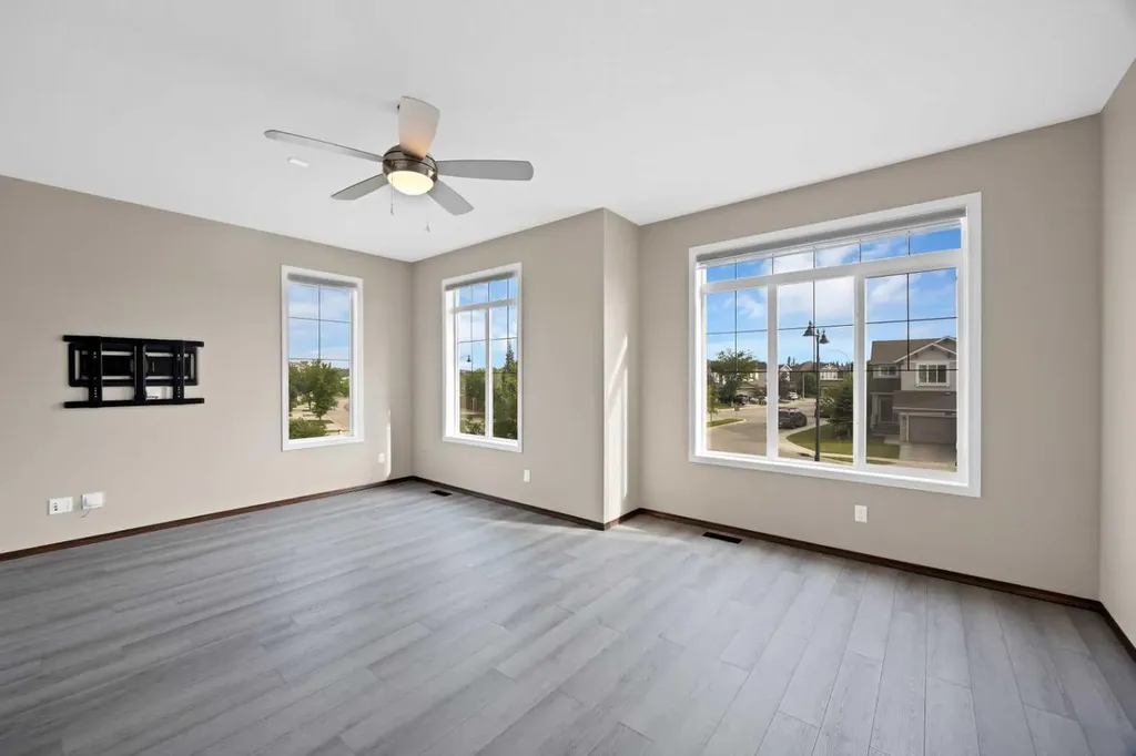 799 New Brighton Drive SE Calgary AB T2Z1A1
