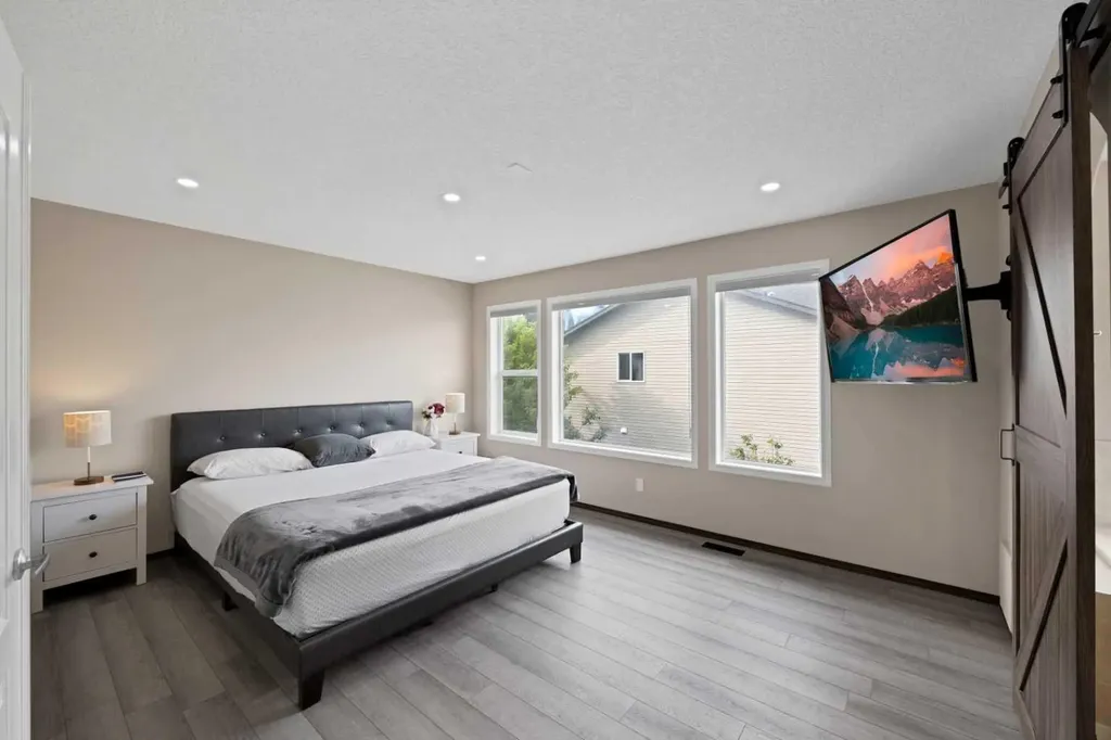 799 New Brighton Drive SE Calgary AB T2Z1A1