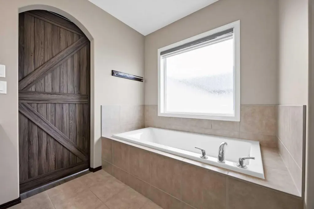 799 New Brighton Drive SE Calgary AB T2Z1A1