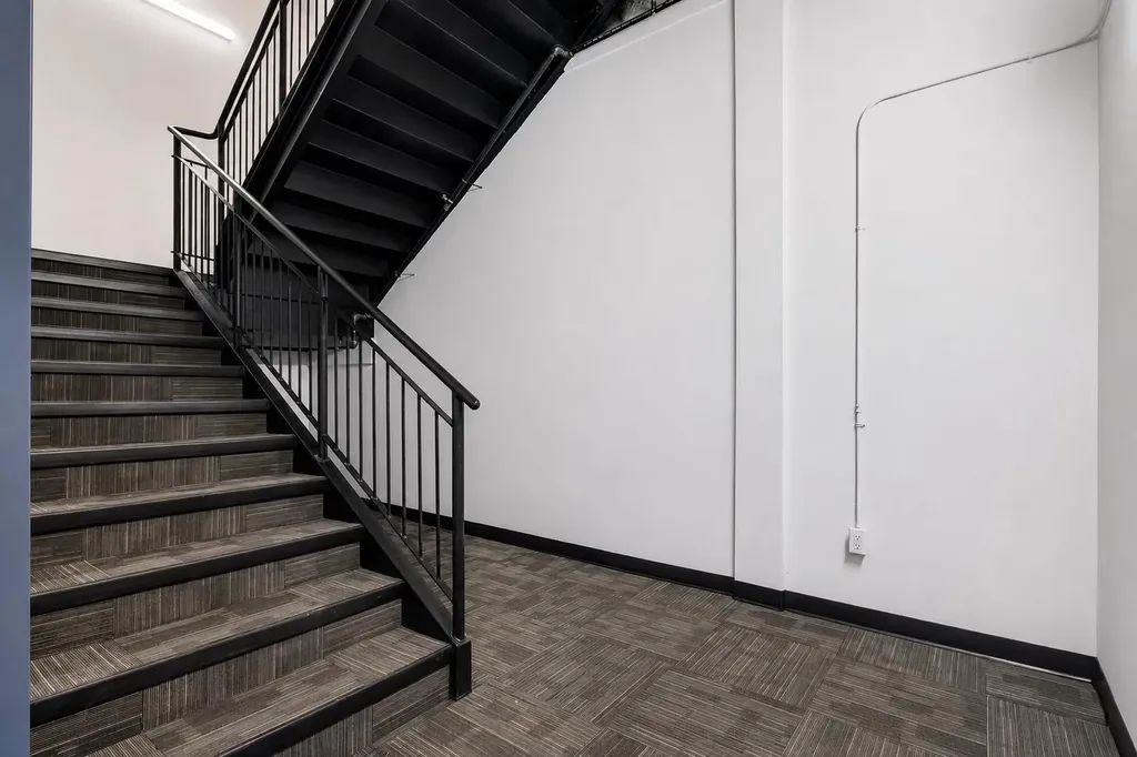 198 Nolanridge Crescent NW Calgary AB T3R 1W9